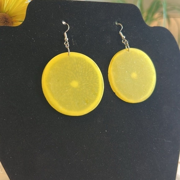 Lemon - Dangle Earrings - Picture 7 of 7